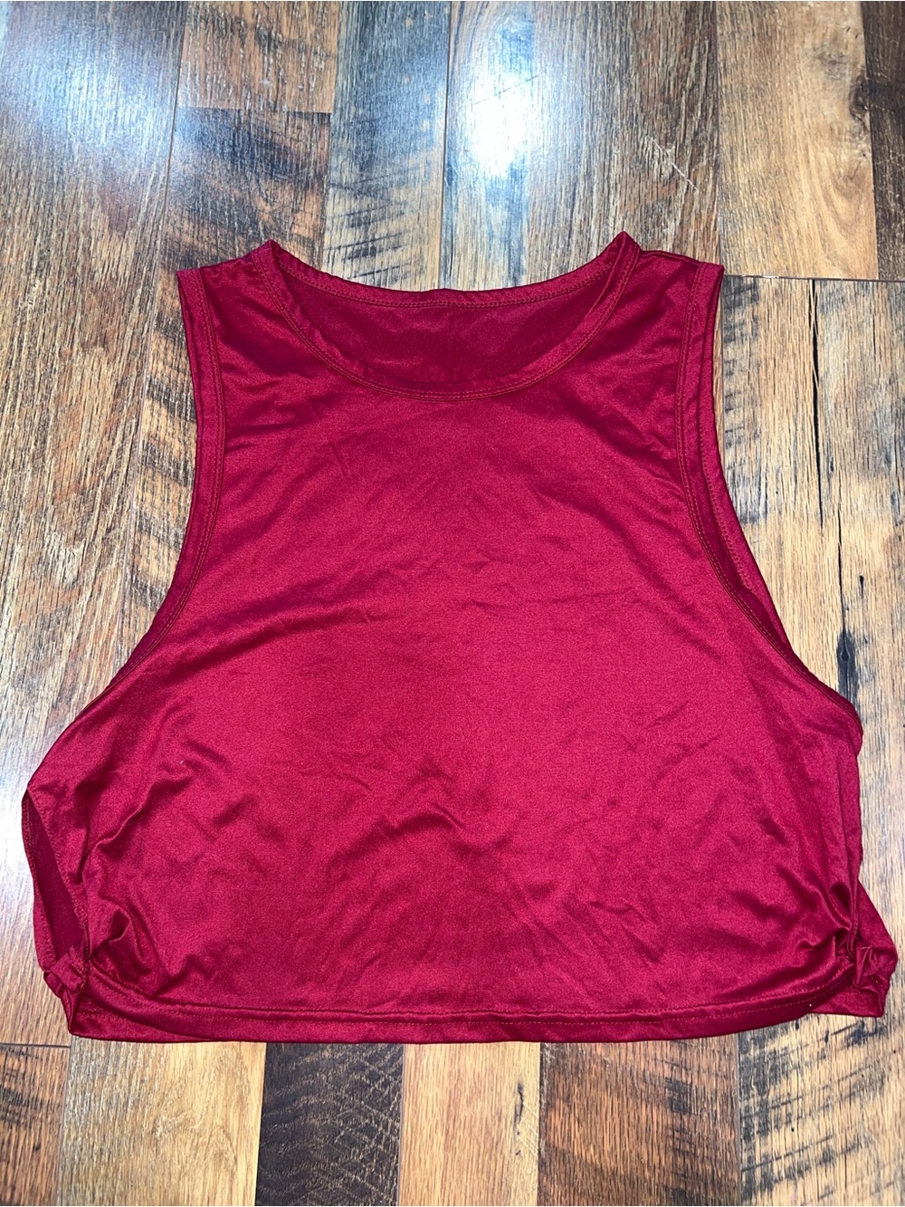 Women's Sleeveless Crop Tank Top - Maroon
